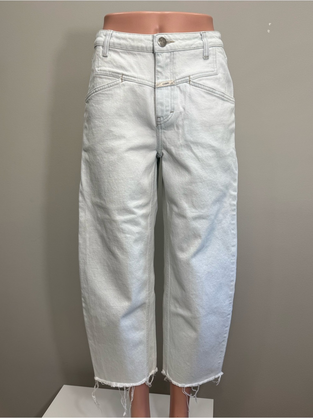 CLOSED Stover-X Relaxed Cropped X-Pocket Raw Hem Jeans Blue Size 26